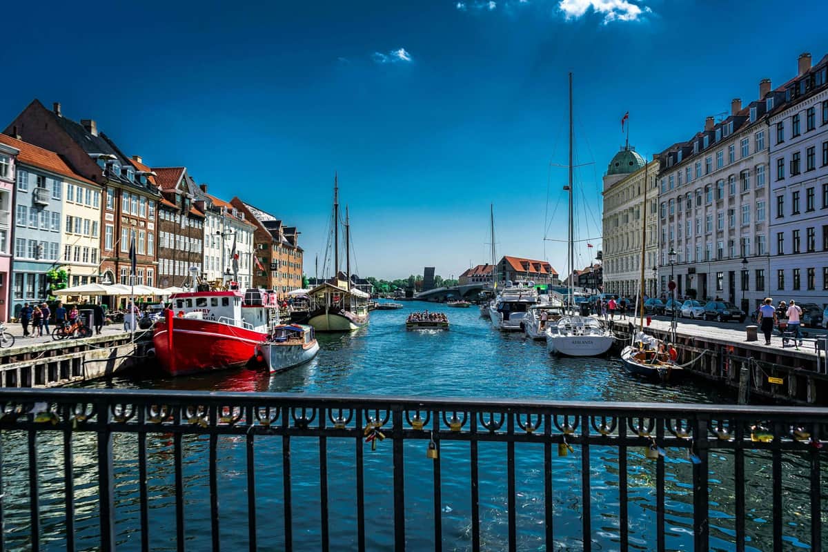 Canal tour of Nyhavn