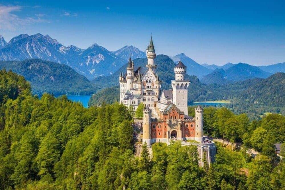 Castillo de Neuschwanstein, Abadía de Ettal y Oberammergau