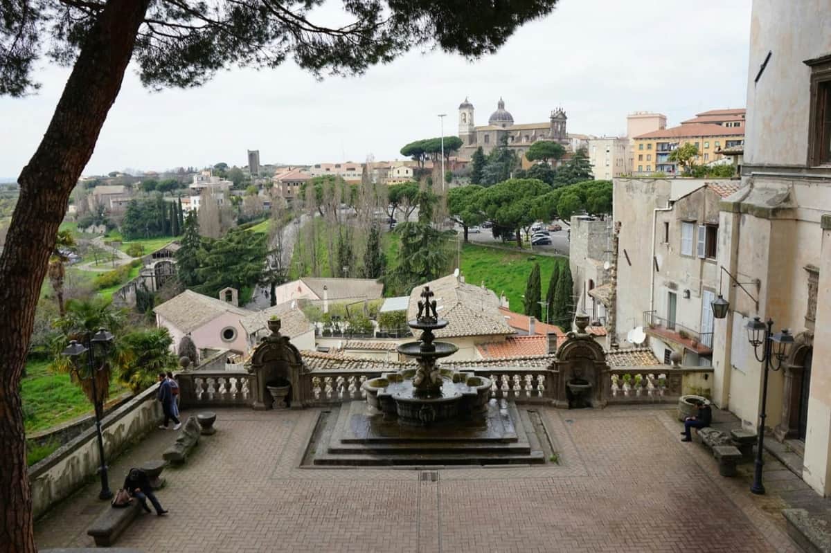 Fountain of the Courtyard of the Palazzo dei Priori - Viterbo