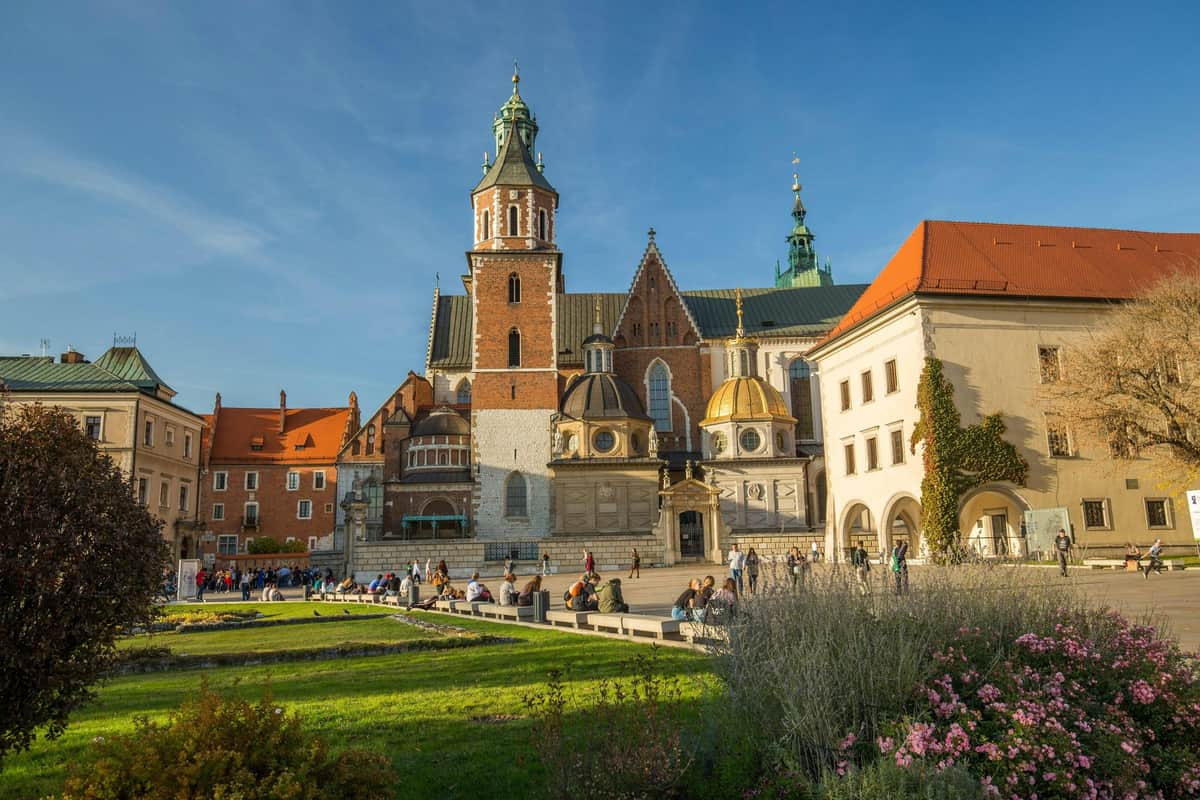 St. Mary's, Rynek Museum, Wawel Cathedral & Castle Krakow: Entry + Guided Tour Wawel Cathedral