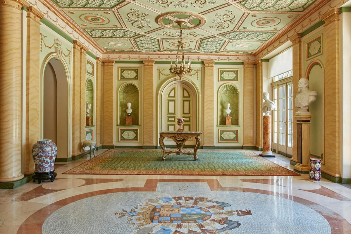 Palacio de Liria: Entry Ticket + Guided Tour Entrance hall