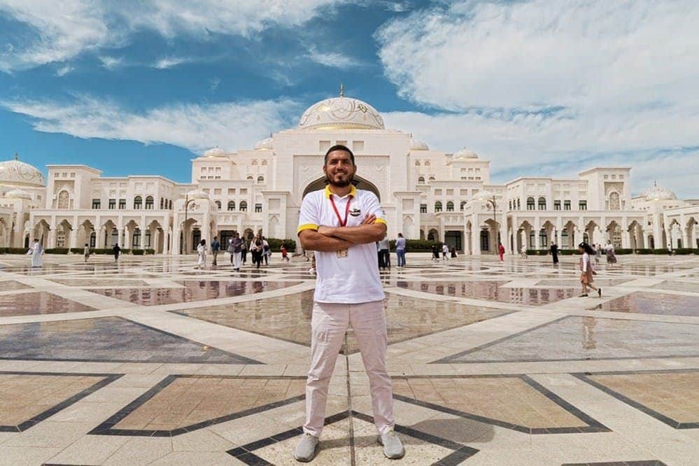 Day Trip from Dubai: Sheikh Zayed Grand Mosque and Qasr Al Watan Discover the Grandeur of Qasr Al Watan: Let Our Tours Unveil Its Majesty