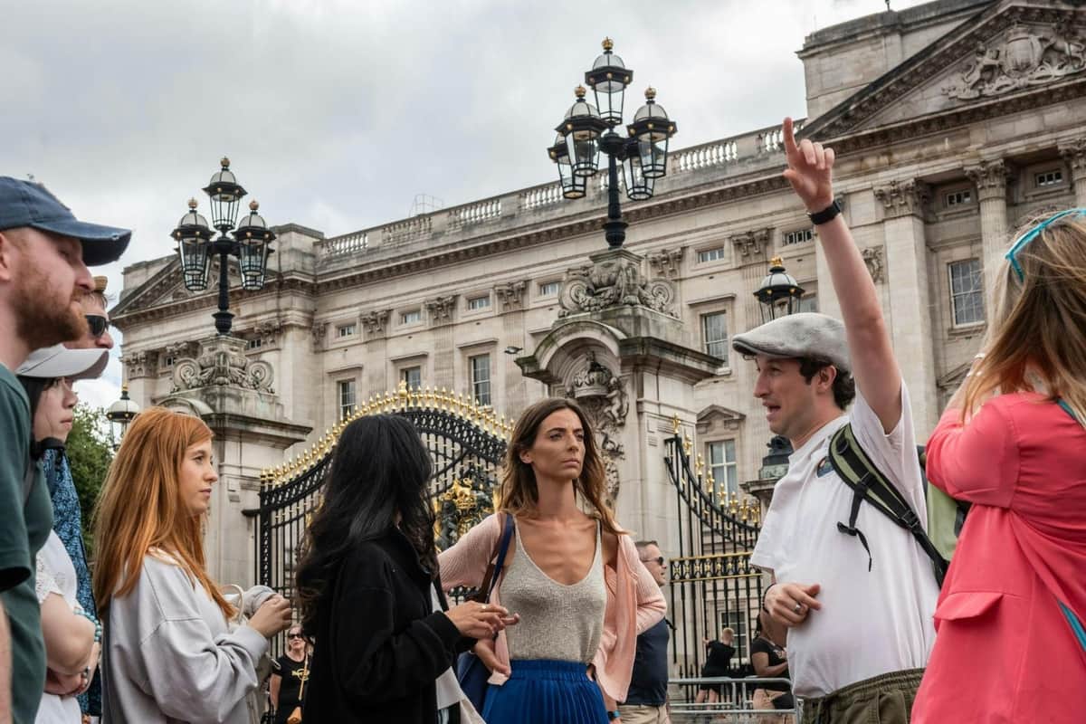 London: Westminster Highlights Walking Tour + Buckingham Palace Entry Buckingham Palace