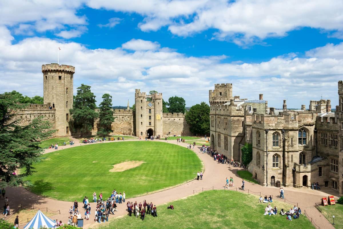 Oxford, Stratford, The Cotswolds & Warwick: Full-Day Guided Tour from London Warwick Castle