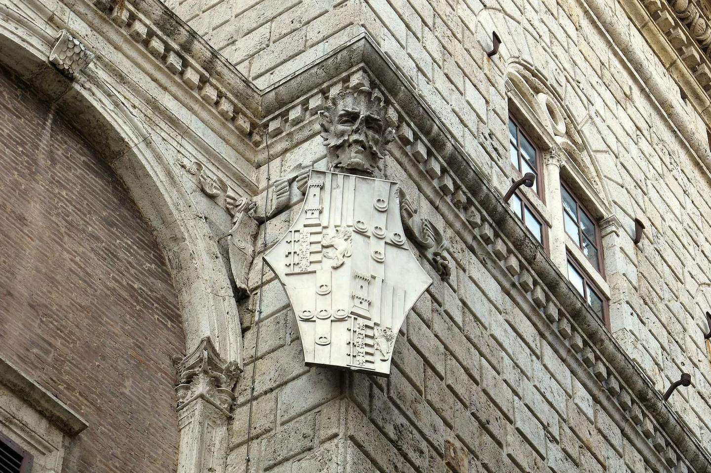 Palais Piccolomini Palais Piccolomini