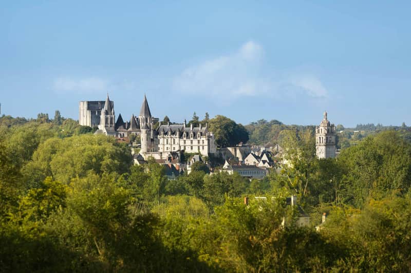Royal City of Loches: Entry Ticket + AR Tablet