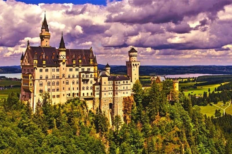 Neuschwanstein Castle & Highline 179: Private Day Tour from Munich