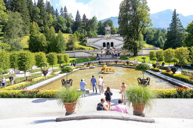 Neuschwanstein & Linderhof Castles: Guided Tour from Munich