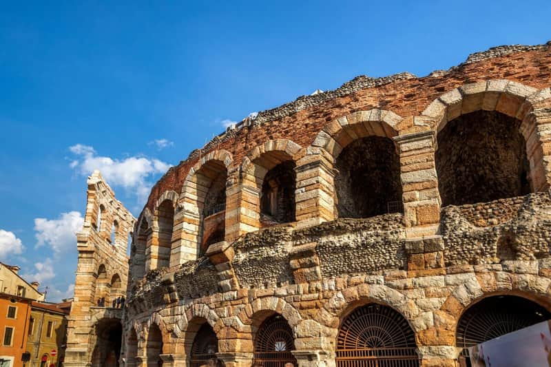 Verona, Lake Garda & Sirmione: Guided Tour from Venice + Boat Cruise