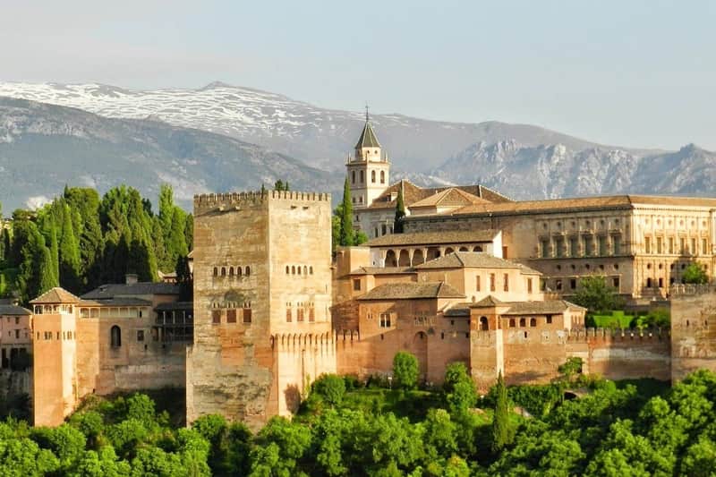 Alhambra & Nasrid Palaces: Skip The Line Ticket + Private Guided Tour