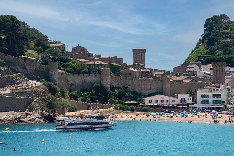 Tossa de Mar: Roundtrip Boat from Lloret de Mar