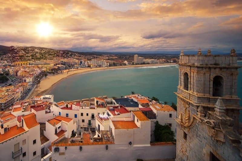 Morella & Peñíscola: Guided Day Tour from Valencia + Lunch
