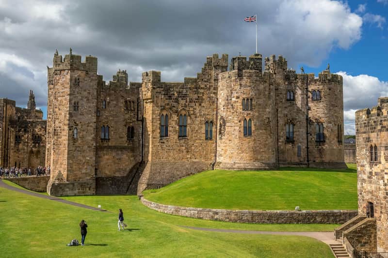 Alnwick Castle and Scottish Borders Tour including Castle Admission